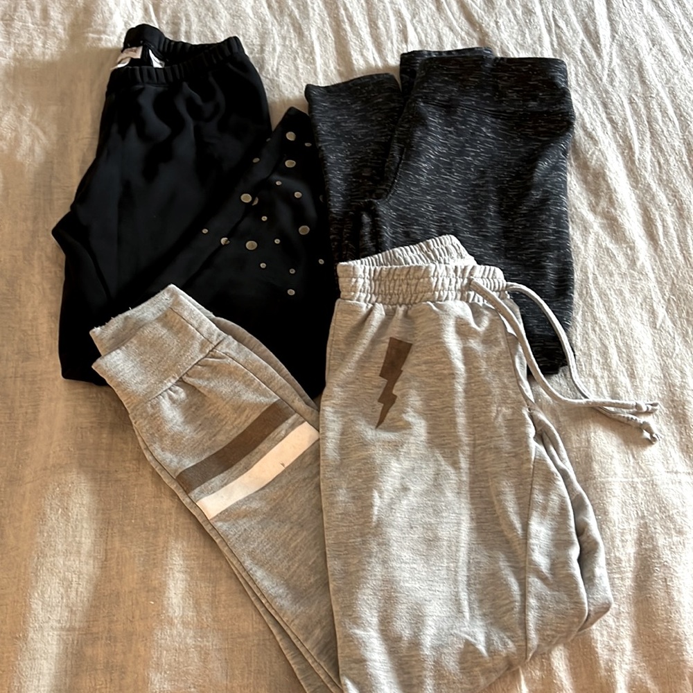 3 pairs cozy leggings/joggers